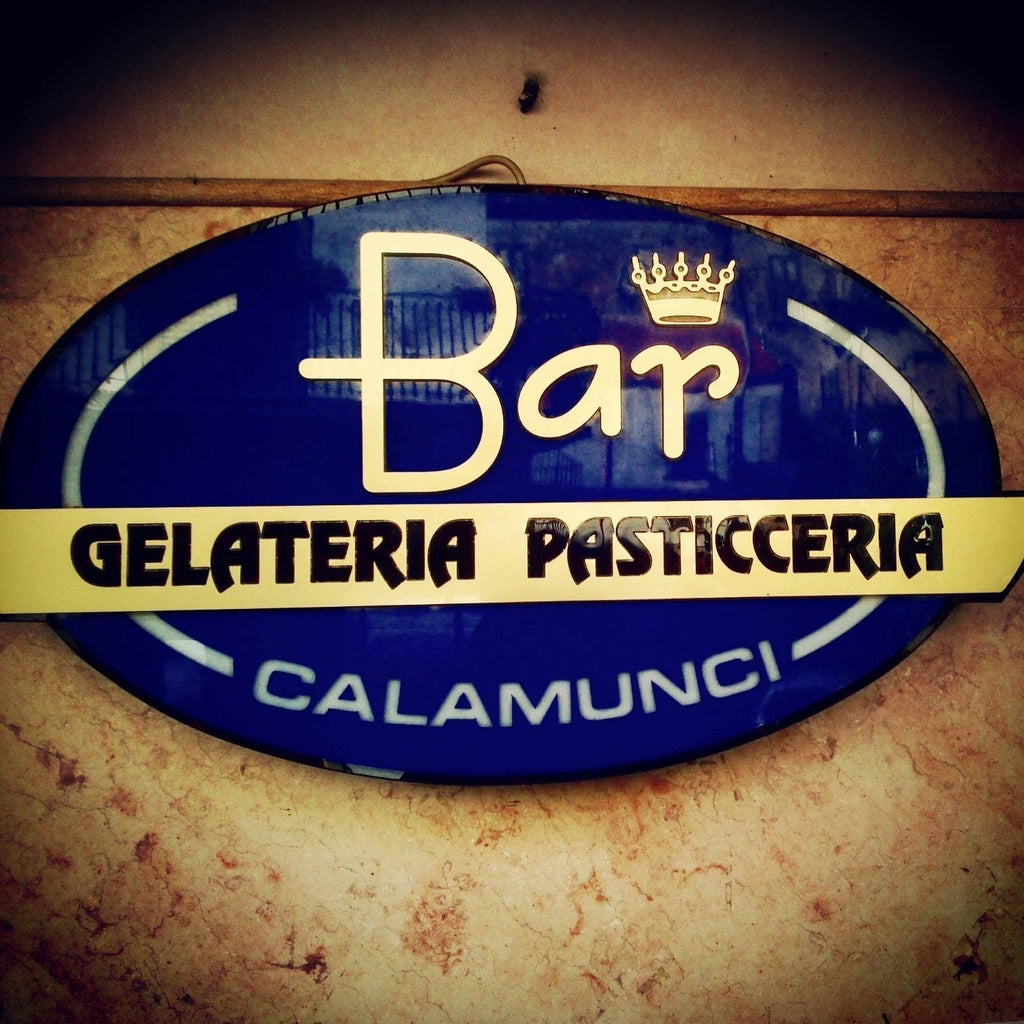 A Sinagra? La Pasticceria Calamunci è una Tappa Imperdibile!